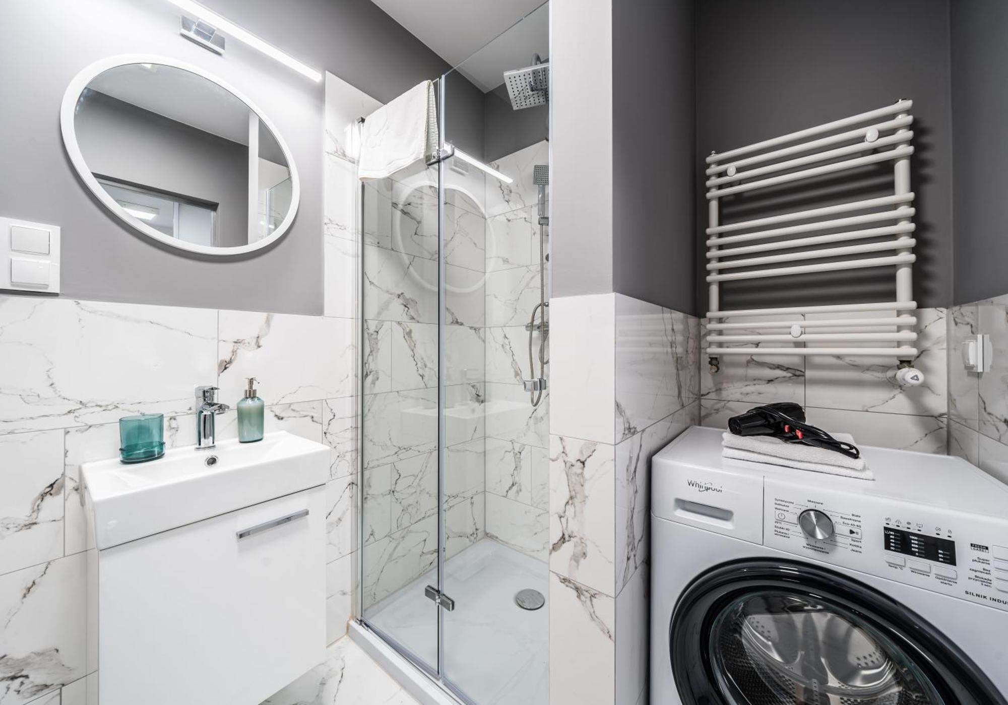 Rent Like - Slonimskiego 2 *